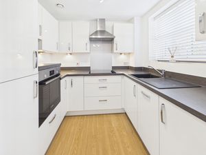 Kitchen- click for photo gallery